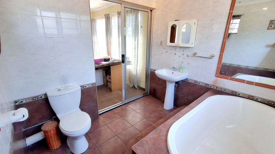 3 Bedroom Property for Sale in Sasolburg Ext 15 Free State